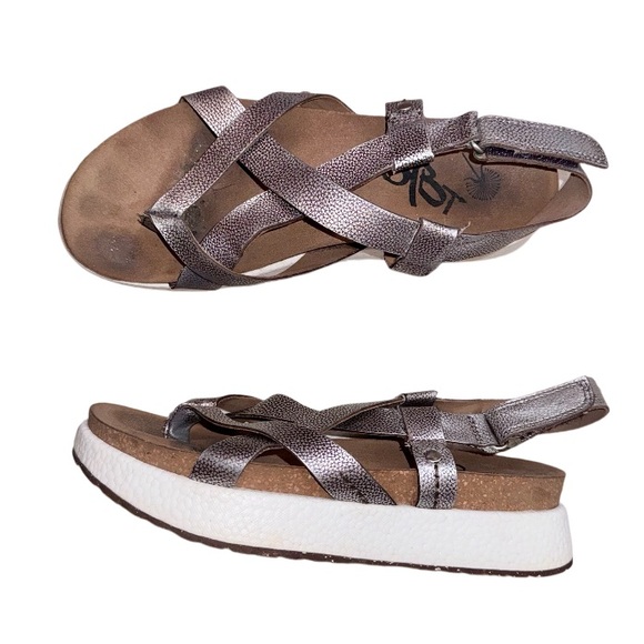 OTBT Springer metallic pewter sandals women’s shoes size 7.5 - Picture 6 of 17